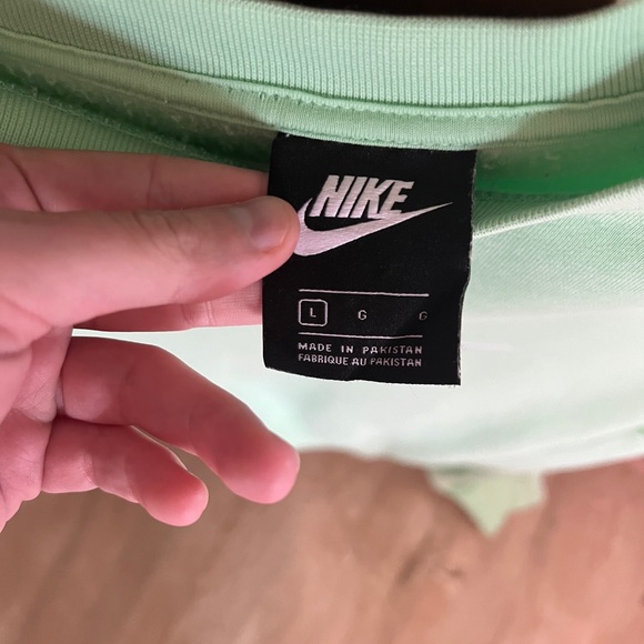 Nike Womens Sweatshirt - Picture 2 of 2